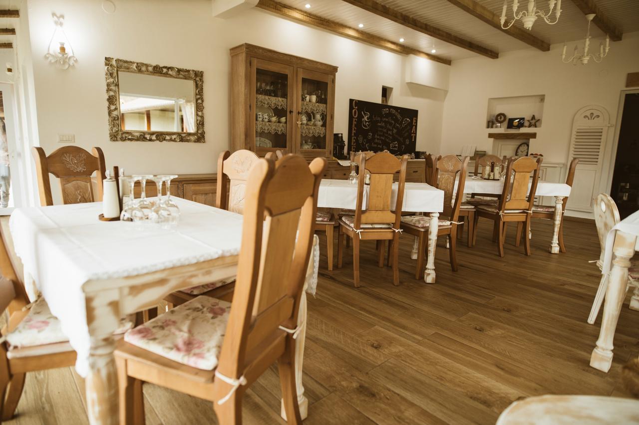 Готель Casa Tirol Blaj Екстер'єр фото